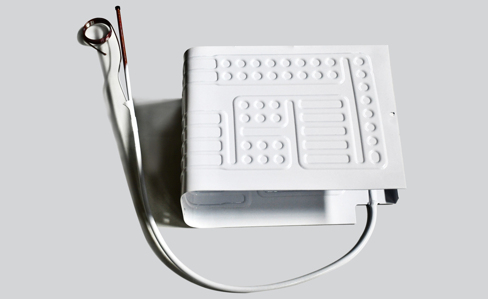 custom-roll-bond-evaporator-plate-with-capillary-tube